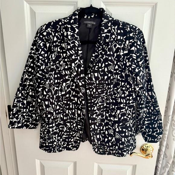 Covington Jackets & Blazers - Covington Women's Black and White Abstract Blazer